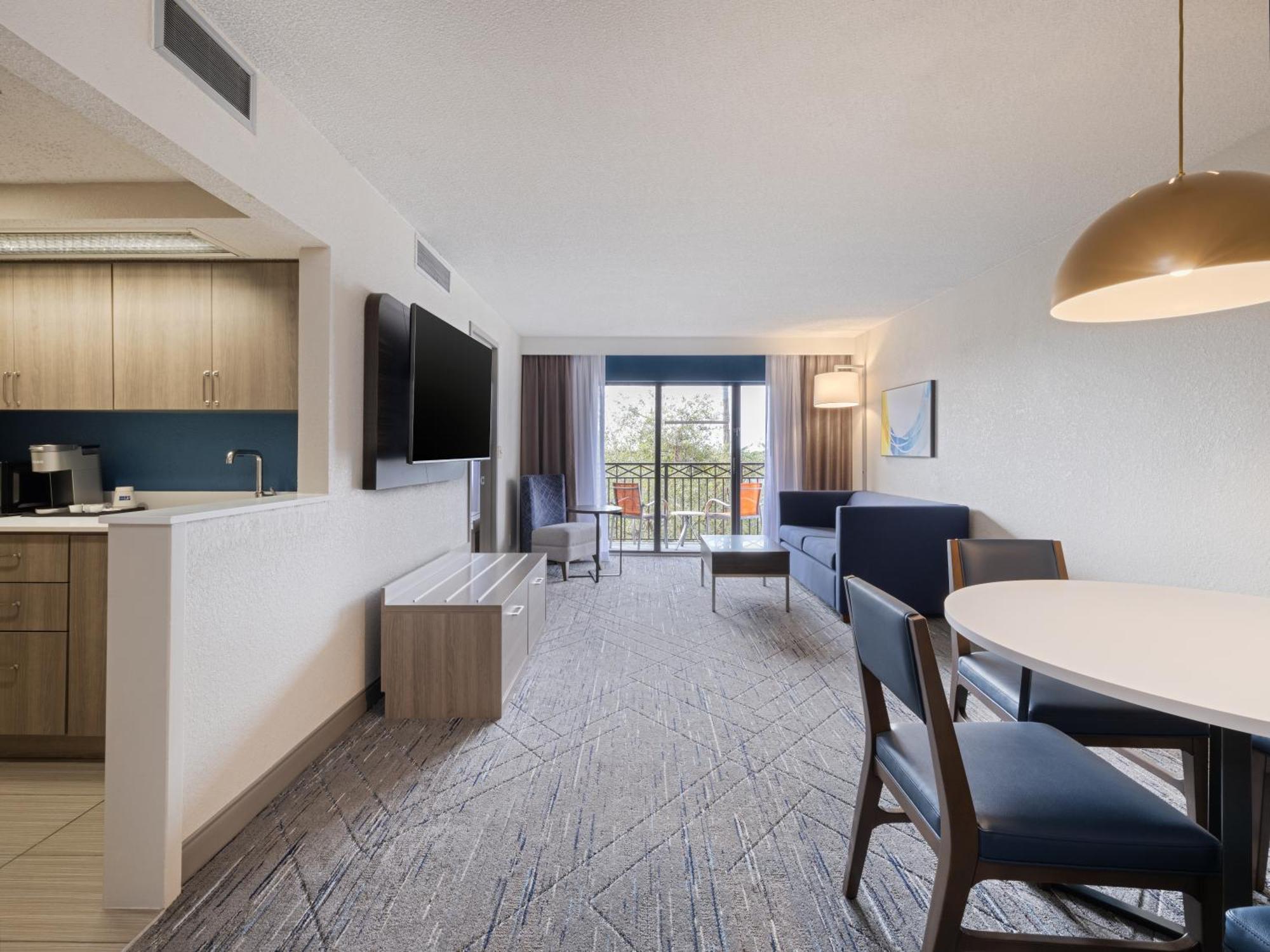 One-Bedroom King Suite,1499231110:JPEG
